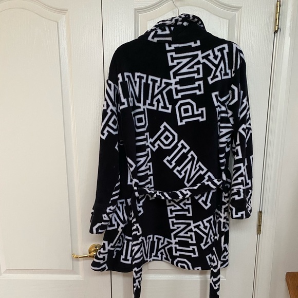 Classic “PINK” Robe - Picture 4 of 6